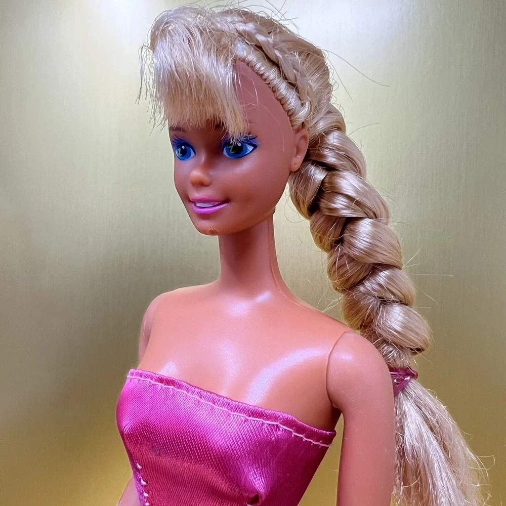 Vintage Barbie Doll 1976 Mattel With Long Blonde Hair‎ and Blue Eyes Pink Dress